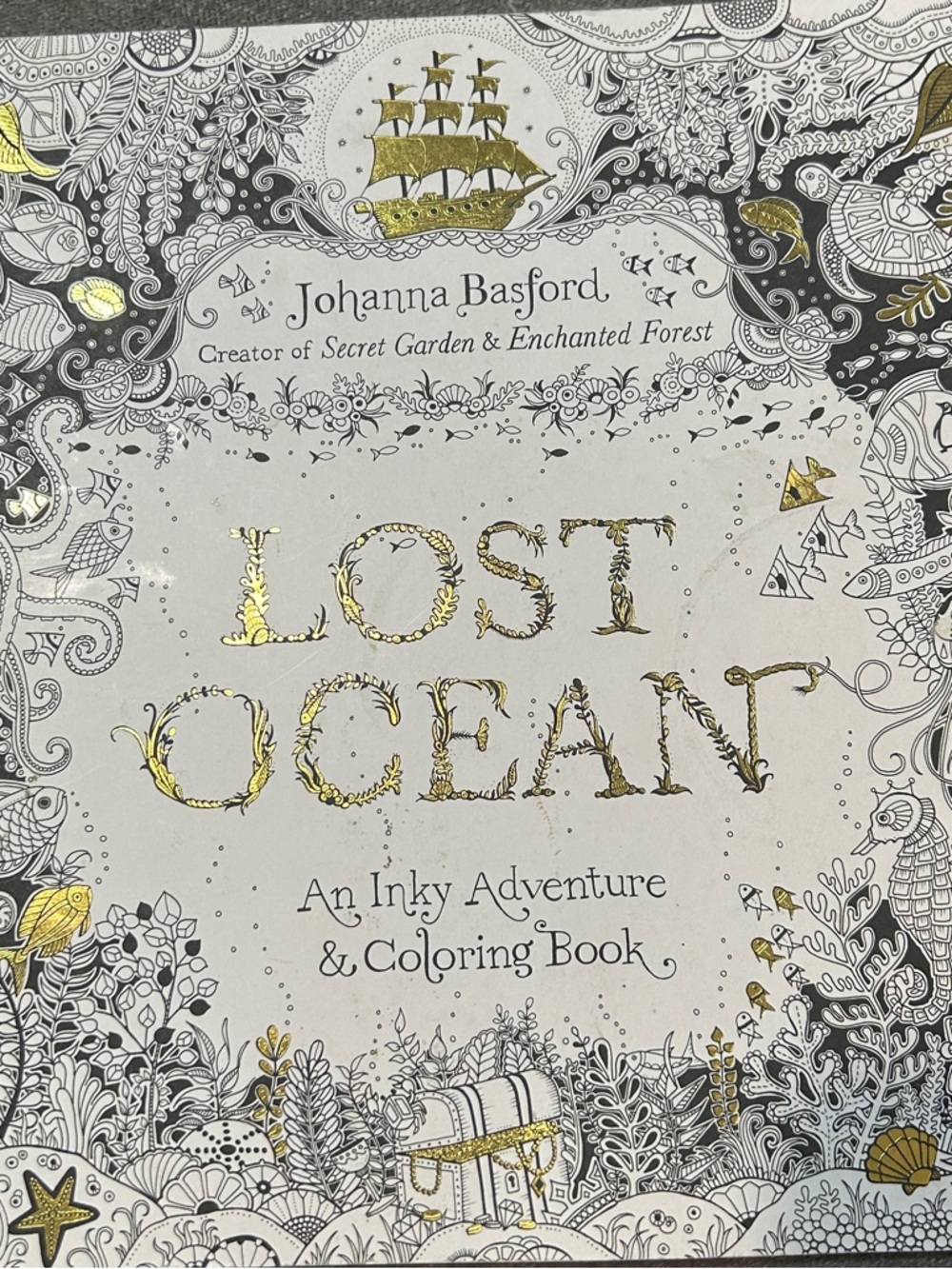 URBAN OUTFITTERS LOST OCEAN ADULT COLORING BOOK
